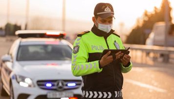 yol-polisinden-yagisli-hava-ile-bagli-xeberdarliq-foto